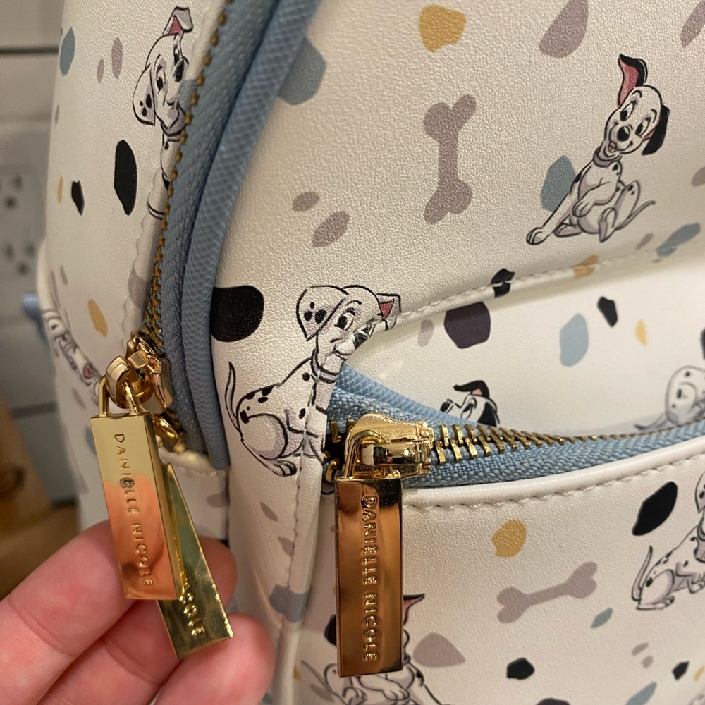 Danielle Nicole 101 Dalmatians Backpack - Picture 3 of 8